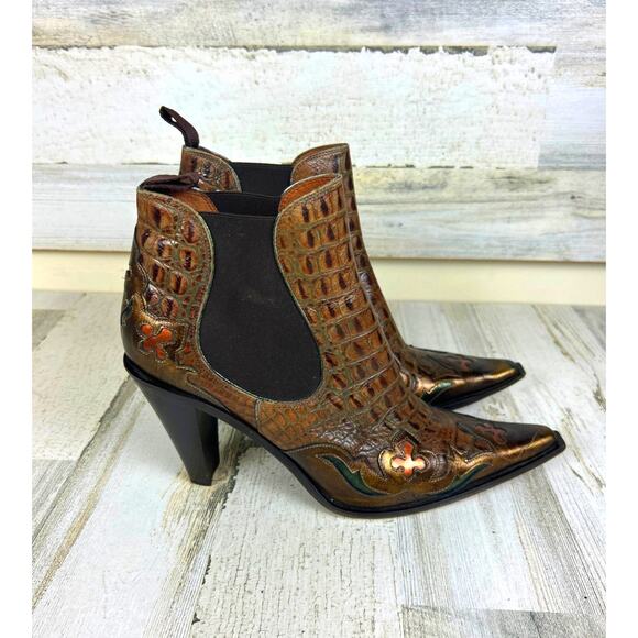 Donald J Pliner Women’s 9N Brown Crocodile Leather Western Heeled Ankle Boots - Picture 4 of 8